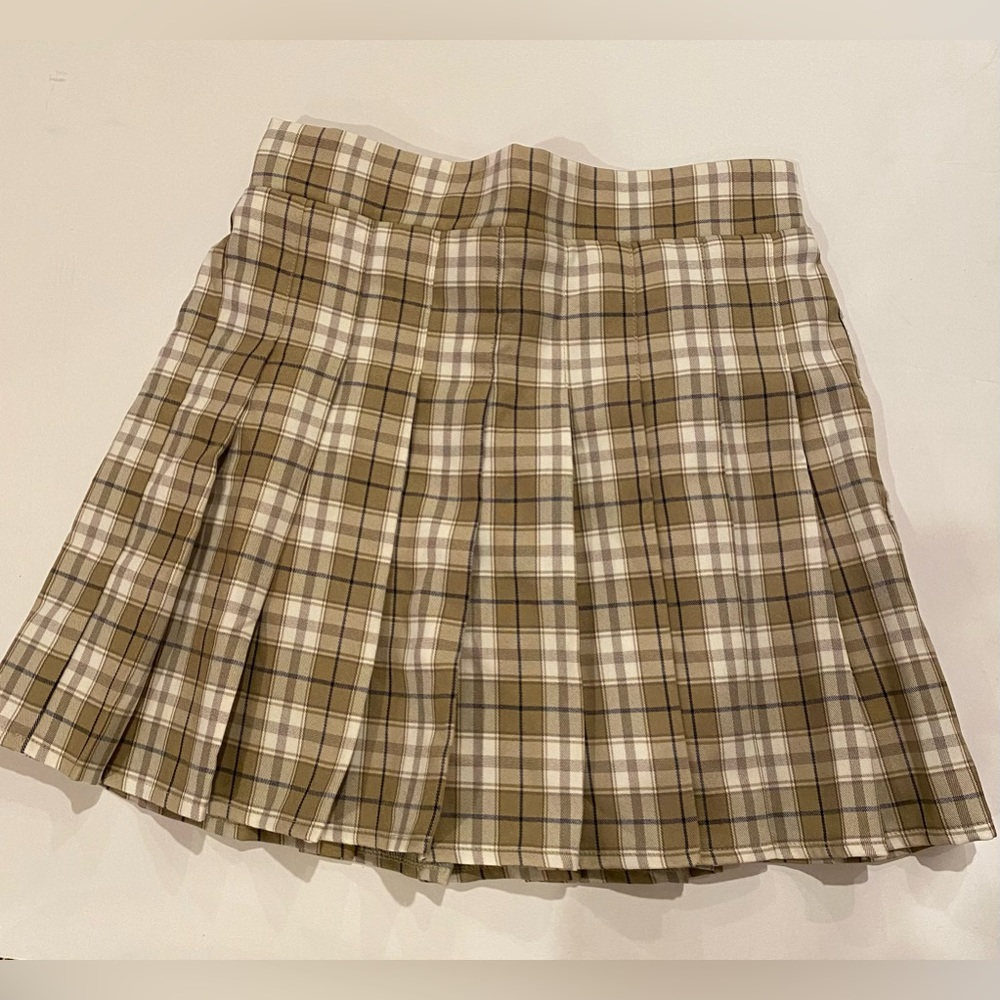 Grey bandit green plaid tennis skirt